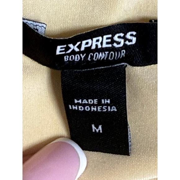 Express Light Yellow Sleeveless Top sz M - Picture 6 of 7